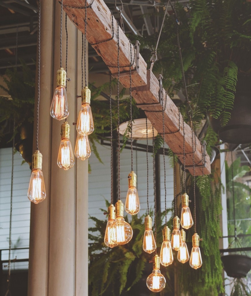 Lâmpada de filamento de carbono: dicas de decoração